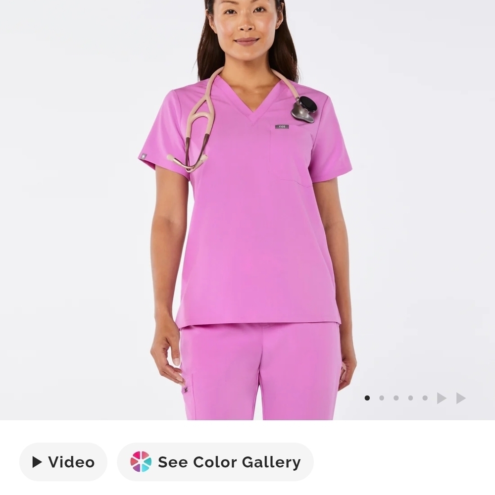 Figs Pink Cloud Scrub Set